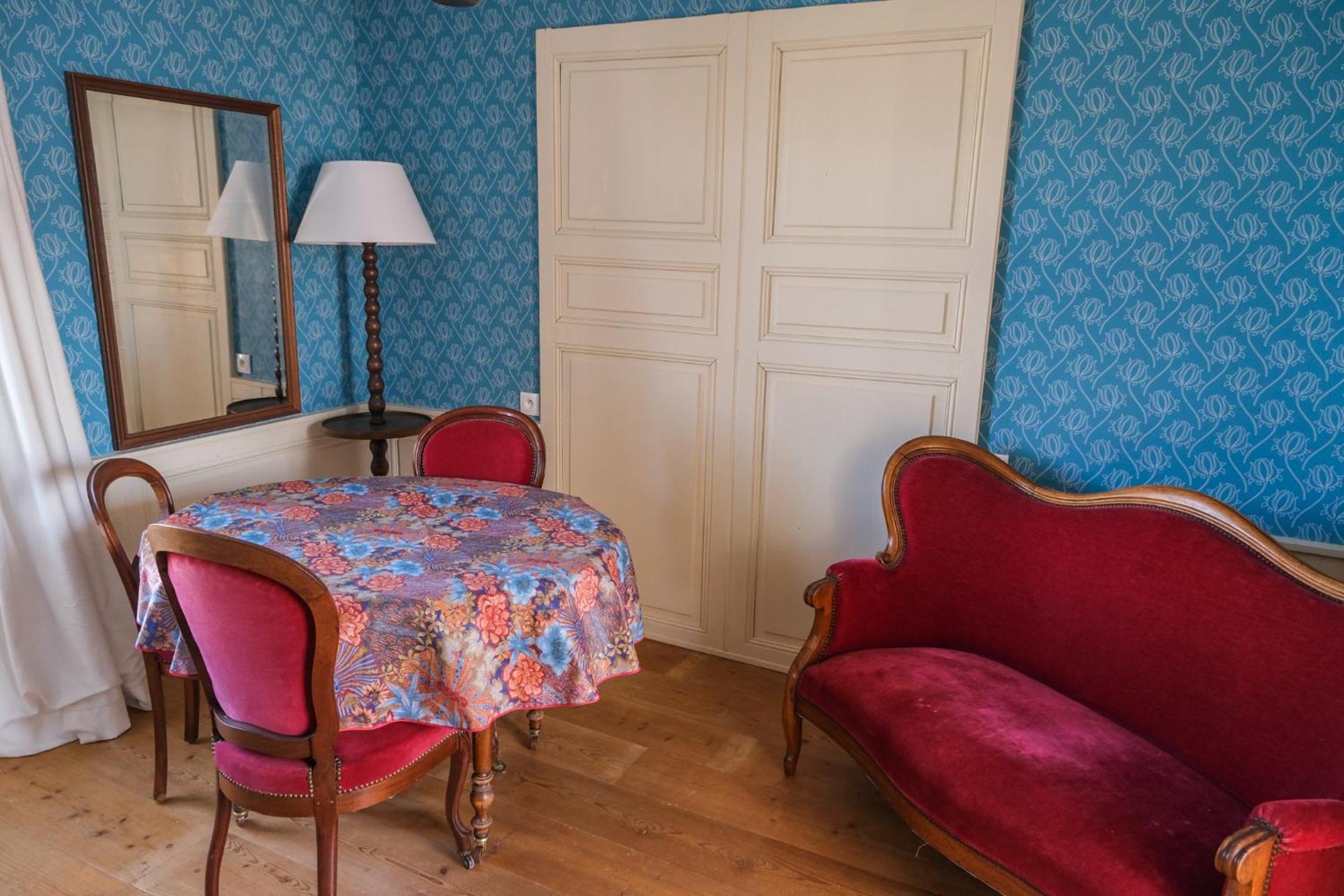 Chateau De Choloy Room photo